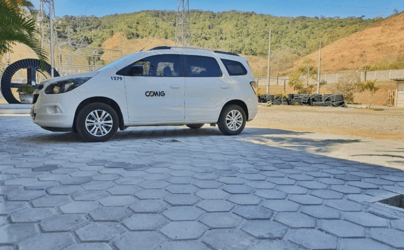 Instalação de piso permeável na Subestação CEMIG