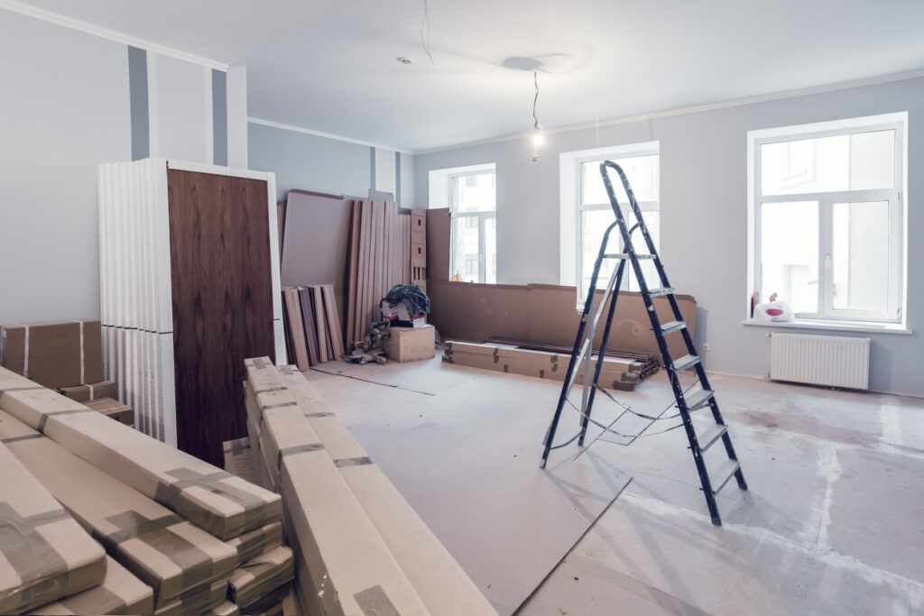 Construir ou reformar: qual a melhor opção para sua casa?