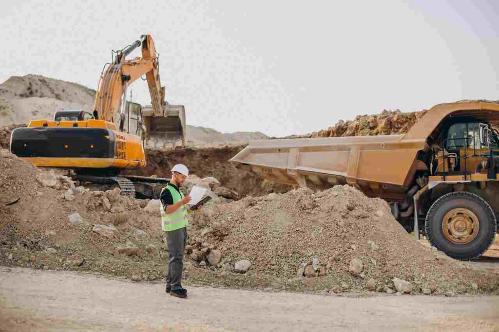 Como realizar o controle de entrada e saída de materiais na obra?